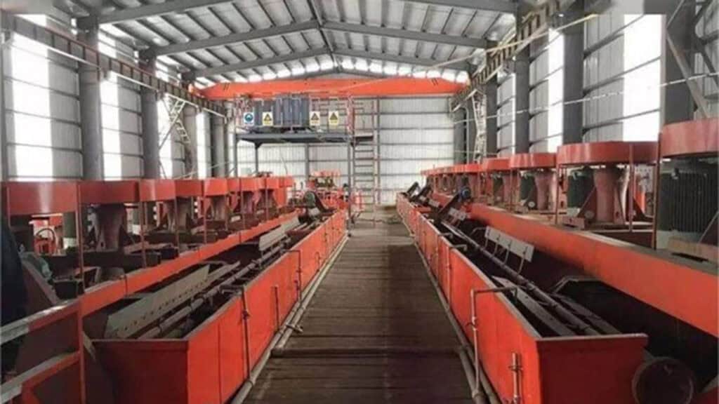 بررسی پیشرفت‌های اخیر در صنعت فلوتاسیون فلوریت با همکاری دانشگاه صنعت و معدن چین